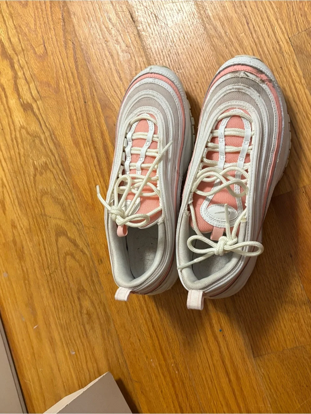 Nike White & Pink Wave-Detail Air Max Sneakers - Picture 2 of 4